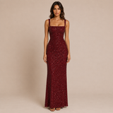 Nadia - Vestido largo de tirantes con cuello cuadrado y pedrería brillante