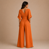 Lidia - Mono elegante con escote en V