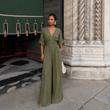 Lidia - Mono elegante con escote en V