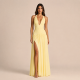Lucía - Vestido maxi halter con escote profundo
