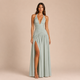 Lucía - Vestido maxi halter con escote profundo