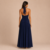 Lucía - Vestido maxi halter con escote profundo