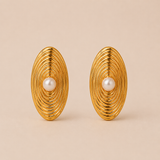Pendientes Óvalo Dorado Espiral con Perla Central
