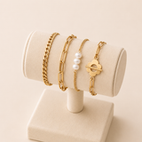 Conjunto de 4 pulseras elegantes doradas