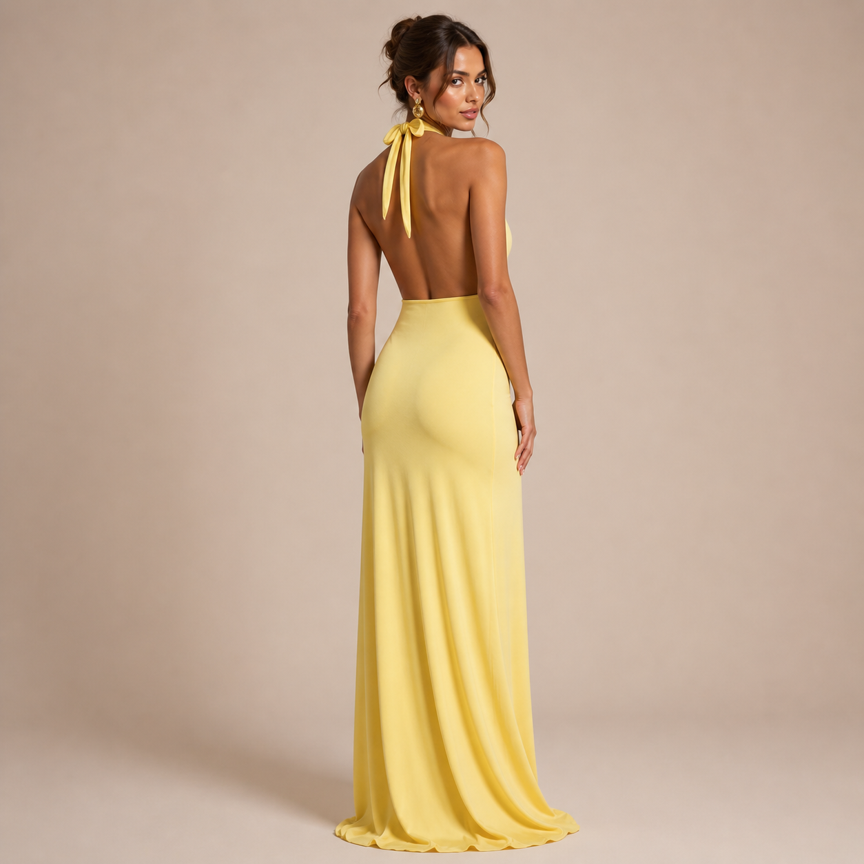 Vega – vestido largo con escote profundo