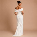 Lorena - Vestido maxi satinado con hombros descubiertos y abertura alta