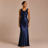 Paula - Vestido maxi satinado con escote cascada y silueta sirena