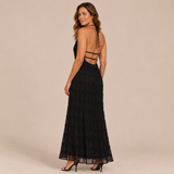 Julia - Vestido halter largo con textura texturizada en capas horizontales