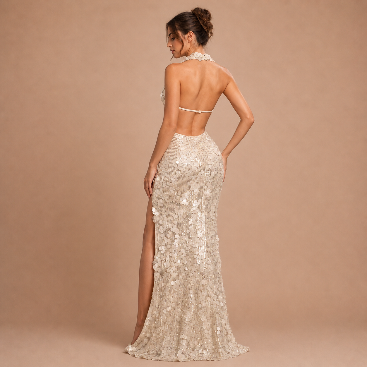 Isabella – vestido largo bordado con abertura lateral