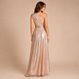 Aurora – vestido largo de corte asimétrico con brillo elegante