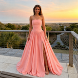 Isabela - Vestido strapless con corpiño fruncido y falda voluminosa