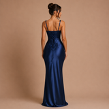 Verónica - Vestido maxi satinado con corpiño estructurado y silueta sirena