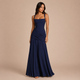 Claudia - Vestido maxi con tirantes finos y falda fluida