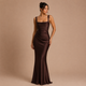 Elena - Vestido maxi satinado con tirantes anchos y silueta sirena