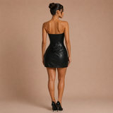 Beatriz - Vestido mini strapless de cuero con corpiño estructurado y falda drapeada