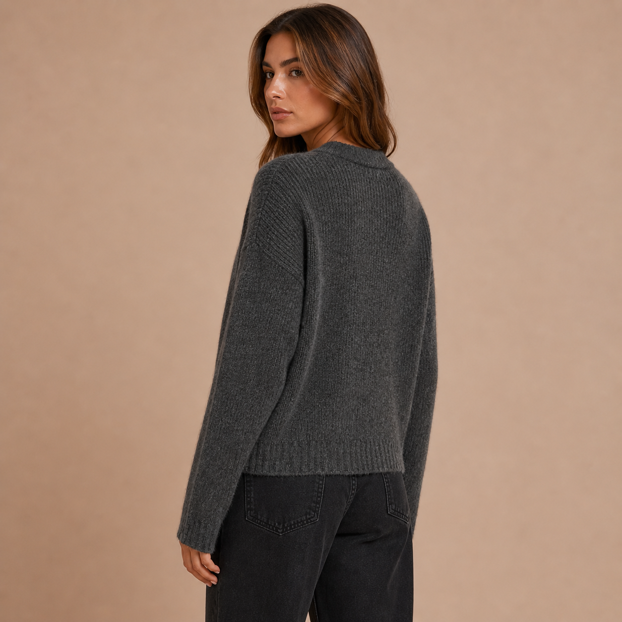 Noa – cárdigan de punto suave con lazo frontal minimalista