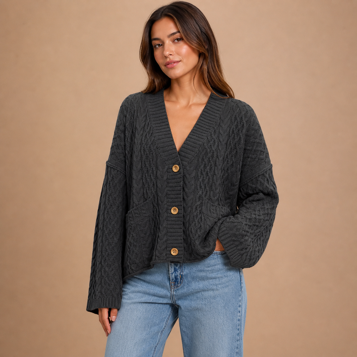 Marisol – cárdigan de punto trenzado oversize con esencia clásica relajada