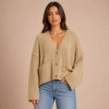 Marisol – cárdigan de punto trenzado oversize con esencia clásica relajada