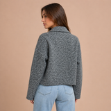 Ángeles – blazer cropped de tweed con cremallera frontal