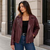 Íris – chaqueta biker oversize en efecto cuero burdeos