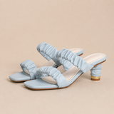 Sandalias fruncidas elegantes