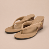 Sandalias anabela con tira en V
