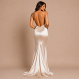 Nerea - Vestido maxi satinado con escote en V y silueta sirena