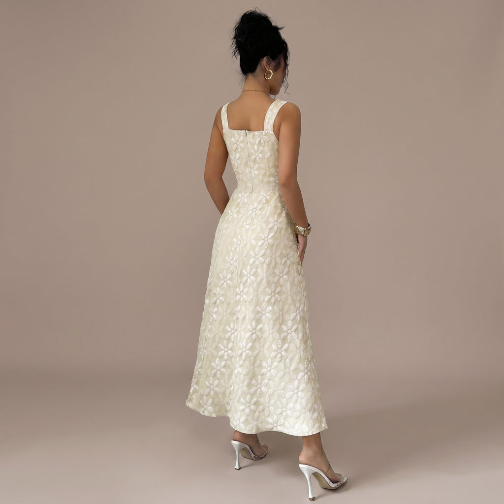 Alba – vestido midi fluido con textura floral