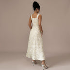 Alba – vestido midi fluido con textura floral